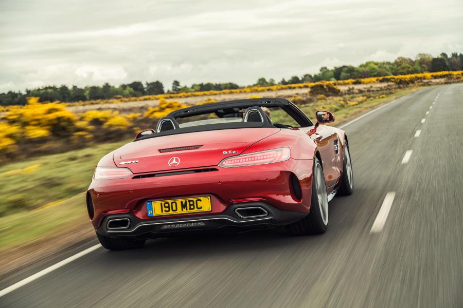  Mercedes-AMG GT C Roadster 2017 года  (UK) (фото 10 из 40)